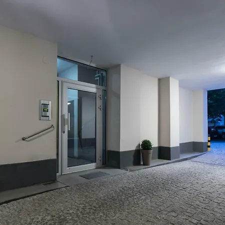 아파트 Stylish Posnania Center 포즈난